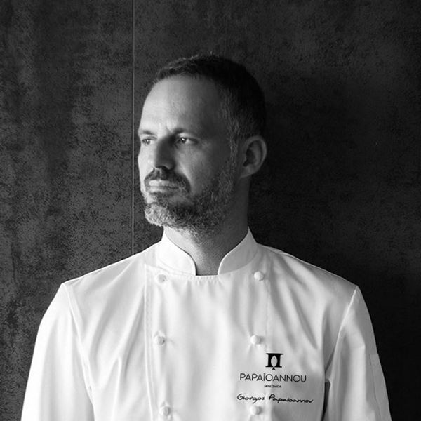 Για fine θαλασσινή κουζίνα στο Atelier Papaioannou και τη Στοά Σπυρομήλιου