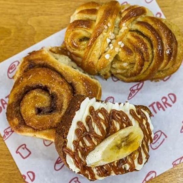 Γιατί όλοι μιλούν για το 'Batard' στο Παγκράτι