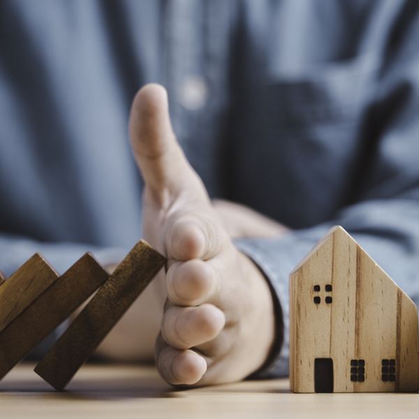 Πώς οι φυσικές καταστροφές αλλάζουν την ασφάλιση των επιχειρήσεων στην Ελλάδα