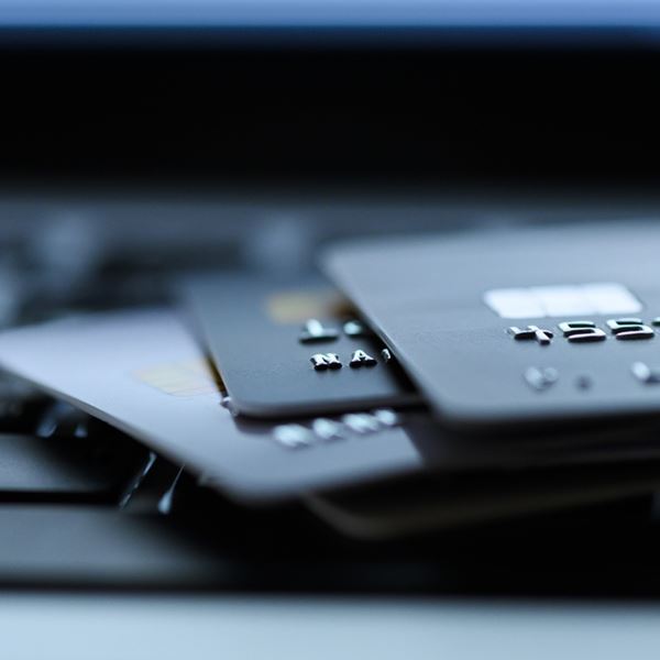 Πλέον μπορείς να πληρώνεις την εφορία και με κάρτες ξένων τραπεζών