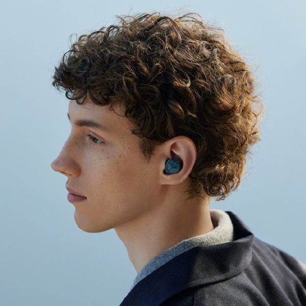 H Sony παρουσιάζει τα νέα της ασύρματα ακουστικά με βελτιωμένη ενεργή ακύρωση θορύβου