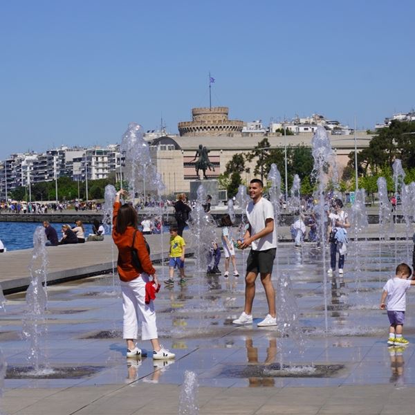 Ο καύσωνας του Ιουλίου-Όσα έμαθε η ΕΜΥ, τι να περιμένουμε