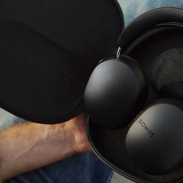 Βρήκαμε τα ακουστικά που ανταγωνίζονται σε ποιότητα τα Apple AirPods Max