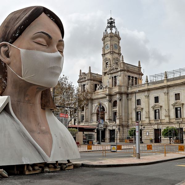 6 μαρτυρίες Ελλήνων από κάθε γωνιά του πλανήτη