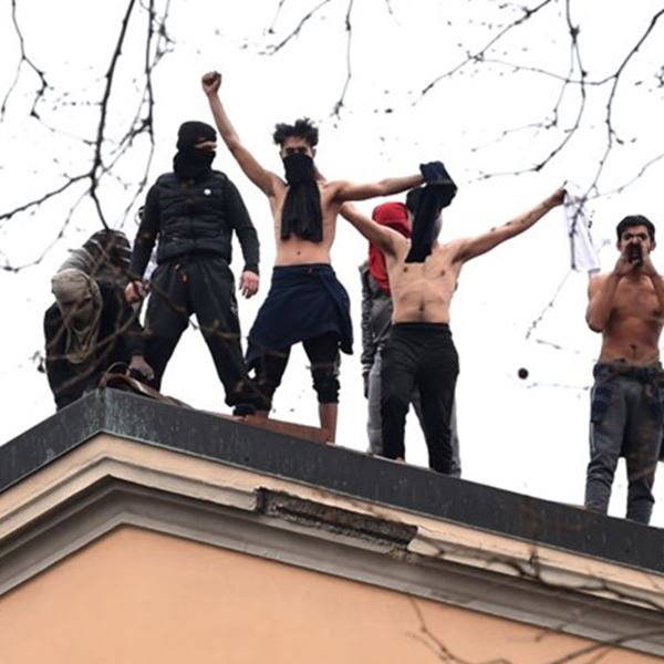 Στην Ιταλία υπάρχει φόβος για σοβαρές κοινωνικές αναταραχές