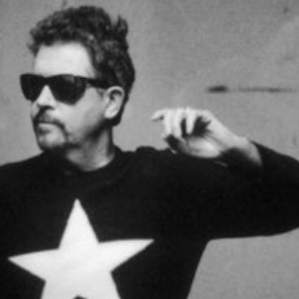 Ποιος ήταν ο συγγραφέας Tom Robbins που πέθανε στα 92 του