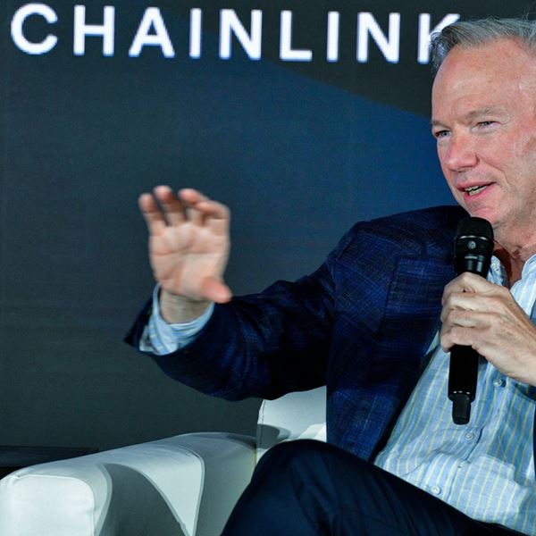 Γιατί δυσκολευόμαστε να συγκεντρωθούμε; Ο πρώην CEO της Google εξηγεί